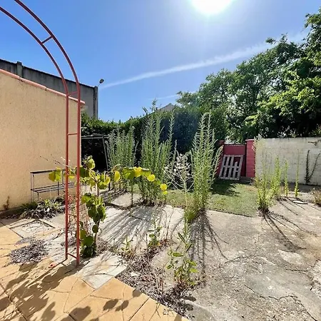 Vakantiehuis Maison Les Bruyeres - 3 - Jardin Et Parking A *