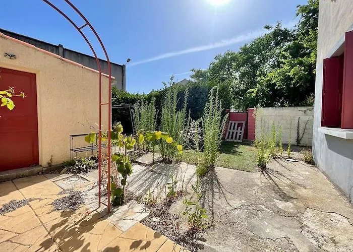 Casa de Férias Maison Les Bruyères - 3 - Jardin Et Parking à *